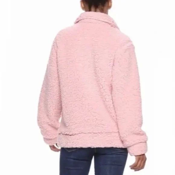 Levi's Oversized Sherpa Teddy Bomber Jacket Bubblegum Pink Size Medium - Picture 3 of 15